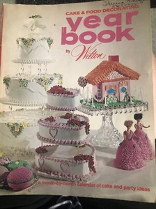 Lot Of 2 Vintage 1970’s Cake & Food Decorating Yearbook by Wilton - Picture 1 of 14