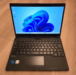 Laptop Fujitsu LIFEBOOK U9312X/J LTE 12ª Generación Core i5 Táctil 2 en 1 - Imagen 1 de 14
