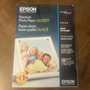 Epson Premium 5x7 Glossy Borderless Photo Paper - 20 Sheets - Picture 1 of 6