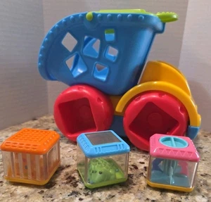 2003 Fisher Price Rollin' Rumblin' Musical Dump Truck & 3 Peek-A-Blocks Toy - Picture 1 of 7