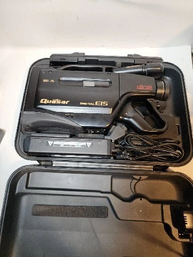 Vintage Quasar EI5 VHS Movie Digital Camcorder Camera w/ Original Bag - Charger - Image 1 of 4