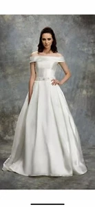 STUNNING WEDDING DRESS BY BERKETEX, IVORY 10 12 14 WITH HIDDEN POCKETS RRP £1799 - Picture 1 of 8