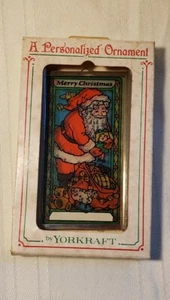 Vintage 70er Jahre Weihnachtsmann mit Geschenken personalisierter Weihnachtsschmuck von YORKRAFT - Bild 1 von 6