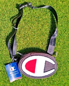 Champion Varsity Chenille C Logo Unisex Prime Crossbody/Waist Pack Tasche Beutel Neu mit Etikett - Bild 1 von 4