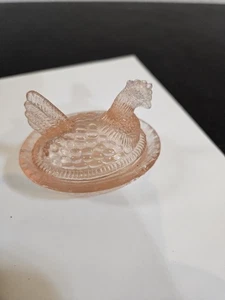 Indiana Pink Glass Chicken - Picture 1 of 5