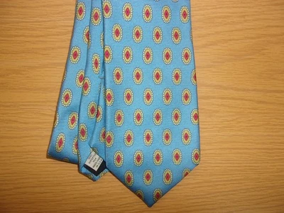 Corbata de seda hecha a mano con estampado geométrico Aquascutum of London ~NUEVA CON ETIQUETAS~ Hecha en EE. UU. Foto 1 de 2