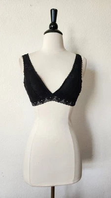 Urban Outfitters Bralette Novo Tamanho Pequeno Renda Preta Transparente Tiras Sexy - Imagem 1 de 4