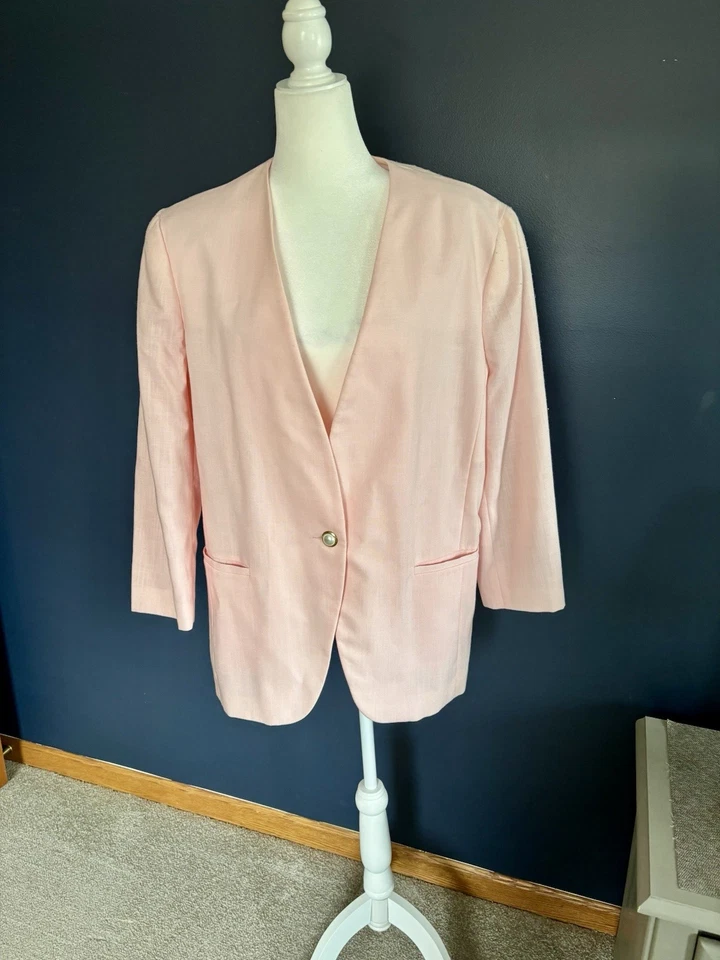 Russ Women’s Vintage Pink Blazer/Jacket Size 16 - Image 1 of 4