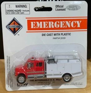 Boley Emergency International 1/87 2059-17 Red/White Brush Fire Rescue Truck - Bild 1 von 4