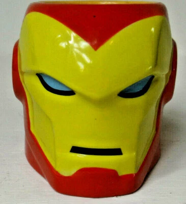 Taza de cerámica 3D Disney Store Marvel Iron Man apta para lavavajillas/microondas Foto 1 de 4