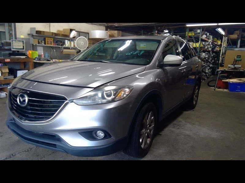 Wash Reservoir Fits 07-15 MAZDA CX-9 1436299 - Image 1 of 4