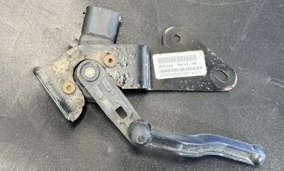 ✅ RAM 1500 2015-2018 DOBLE CABINA TRASERO IZQUIERDO SENSOR DE ALTURA DE CONDUCCIÓN 68270711AA OEM Foto 1 de 4