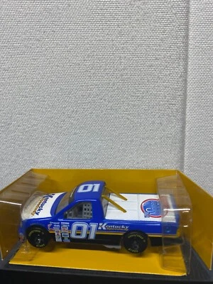 Kentucky Speedway Nascar diecast Ford Supertruck escala 1:64 fundido a presión.  Foto 1 de 4