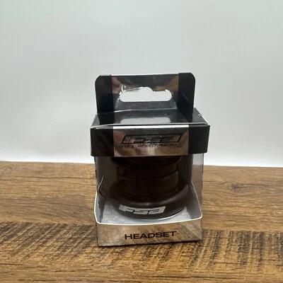 FSA Orbit Ita Internal/External 1 1/8" Headset(1 1/8" on a 1.5" Bike) 5.3/23.3mm - Image 1 of 3