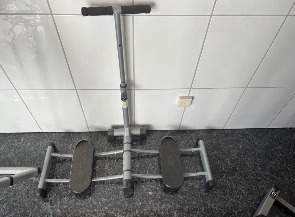 Leg Magic Fitness Schenkeltrainer Beine/Po - gesäubert und funktionierend - Bild 1 von 2