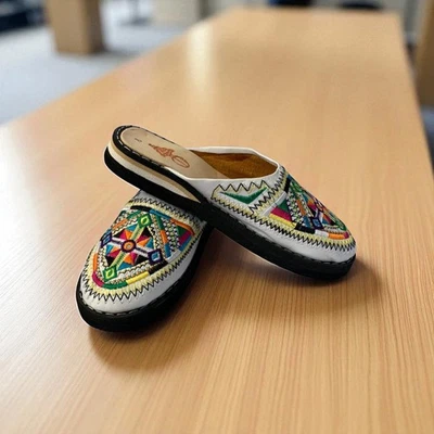 Moroccan Handmade Leather Babouche Slippers, Handmade Berber Slippers - Image 1 of 4