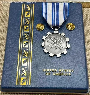 'For Meritorious Achievement' Medal W/ Damaged Case - Image 1 of 4