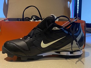 youth baseball cleats size 6.5