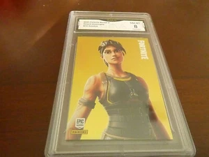 DESERT DOMINATOR 2020 PANINI UNCOMMON OUTFIT FORTNITE HOLOFOIL # 14 GRADED 8 - Picture 1 of 2