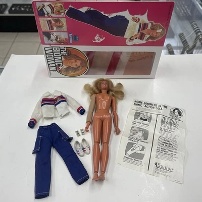Figura Kenner General Mills 1974 The Bionic Woman Jaime Sommers usada - caja de reproducción Foto 1 de 4