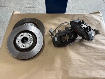 Chevrolet Camaro SS 2010-2015 Brembo frenos delanteros pinzas y rotores - OEM Foto 1 de 4