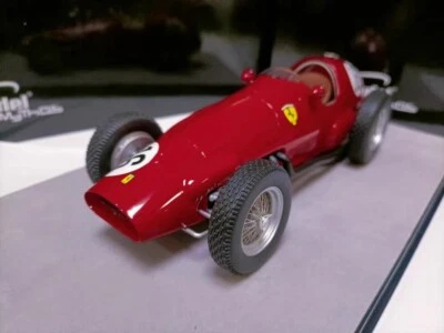 Red Tecnomodel 1/18 Ferrari F625 #16 GP 1955 - Image 1 of 4