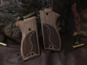 KSD Brand Şahin 8 Compatible Walnut Grips Double-Checkering - Picture 1 of 1