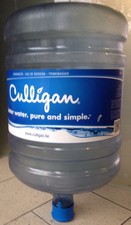 Wasserflasche für Wasserspender 18,9l incl. 6 Cups Deckel Verschlüsse Kappen