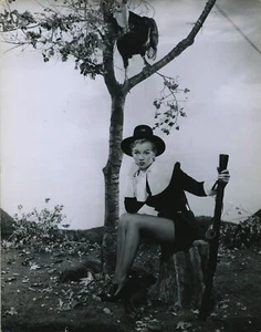 Marilyn MONROE (1926-1962): Original Photograph (THANKSGIVING) - Picture 1 of 1
