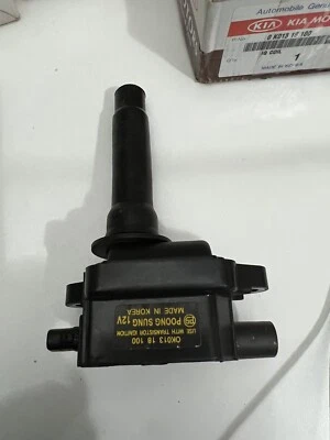 Bobina de encendido del motor GENUINA para Kia Sportage 1995-2002 2,0 L OEM P/N 0K01318100 Foto 1 de 4