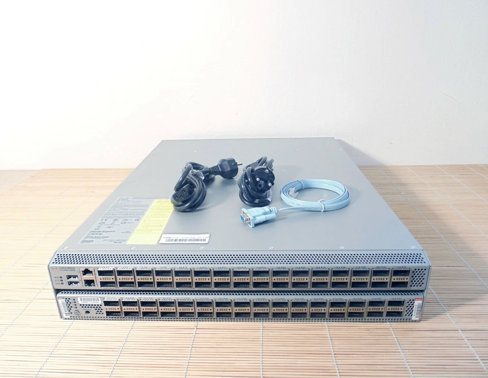 Cisco N3K-C3164Q-40GE Nexus 3164Q 64 QSFP+ ports 2RU switch port-side Int 2x PSU - Bild 1 von 1