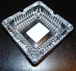 5 x eckiger Aschenbecher aus Glas Tischaschenbecher Glasascher Zigarrenascher - Bild 1 von 1