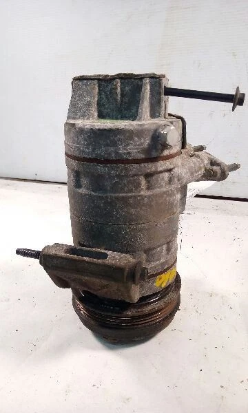 Compresor de aire acondicionado Ford Expedition 15-17 Lincoln Navigator Foto 1 de 4