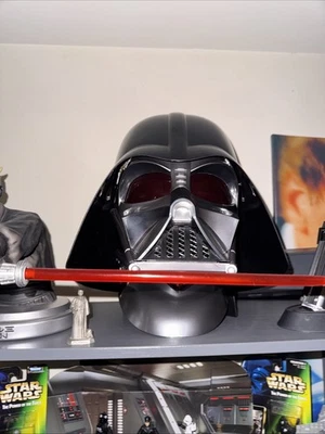 Casco Electrónico Premium Star Wars The Black Series Darth Vader, OBI-Wan Kenobi Foto 1 de 2