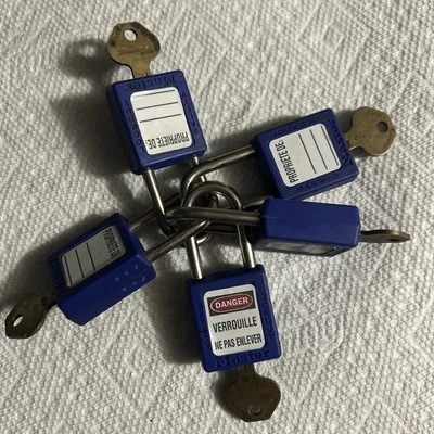 Master Lock LOTO safety lock out - Image 1 of 2