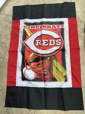 Vintage MLB Cincinnati Reds Banner Flag Sign 42" X 28" Baseball Wincraft 1999 - Image 1 of 3