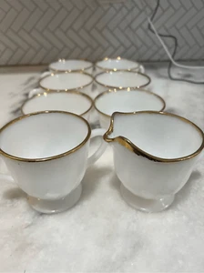 Juego de tazas de café Fire King vintage crema y azucarero blanco con borde dorado RIng - Imagen 1 de 15
