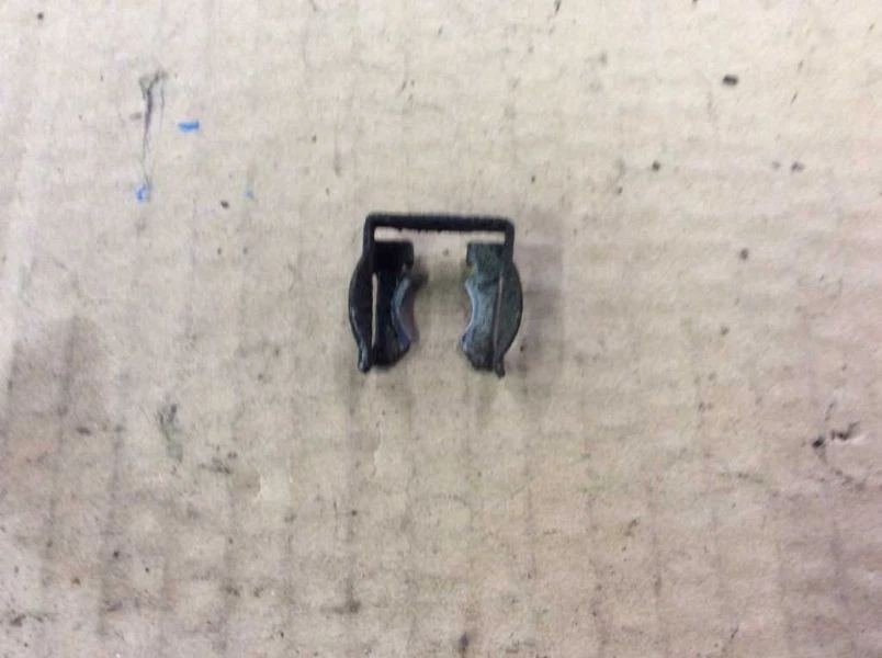 燃料注入器固定夹 适用于 92 93 94 95 MERCEDES BENZ 400E 400SE 400SEL E420 — 第 1/4 张图片