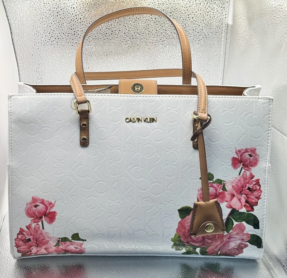 Cartera Calvin Klein Blanca Diseño Flor Y Logo CK Foto 1 de 4