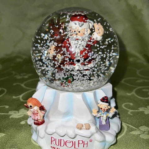 Rudolph The Red Nosed Reindeer Snowglobe Bank Island Misfit Toys 2003 DAMAGED Cover