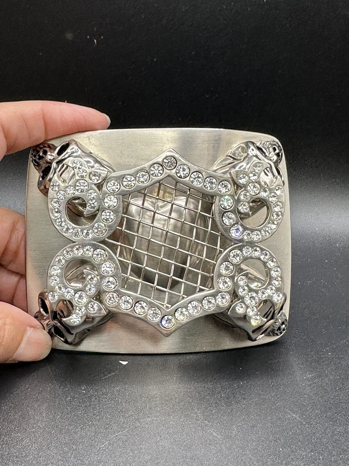 Washed Up Hollywood Skull Heart Mesh Belt Buckle Silver - Image 1 of 4