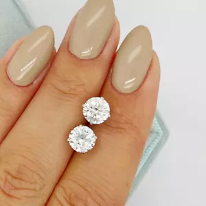 Pendiente de diamantes de corte redondo creado en laboratorio de 2,00 quilates IGI de oro blanco macizo de 18 quilates - Imagen 1 de 7