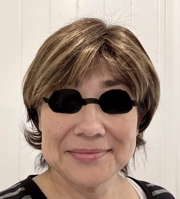 Peluca Bob Corta Noriko Stacie en Marrón Mármol, Usada en Excelente Condición Foto 1 de 4