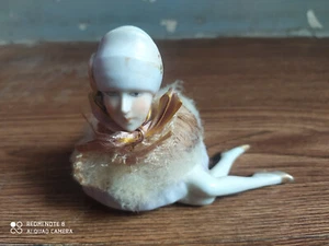 Rare vintage beautiful women shape powder box of 40's. - Picture 1 of 17