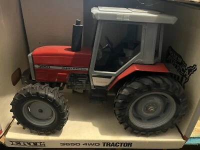 Ertl 3650 4WD Massey Ferguson Tractor 1/16 Scale fwd diecast metal - Image 1 of 2