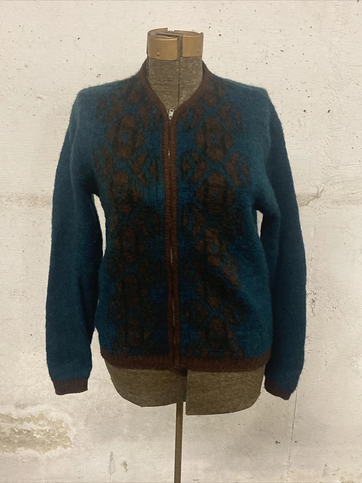 Vintage 1960’s Men’s Charlestown Sportswear Wool Sweater L *Rare* - Image 1 of 4