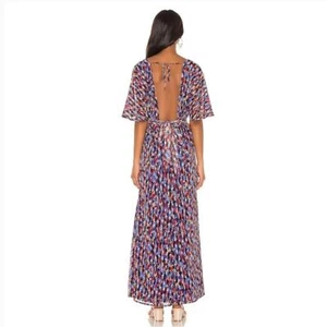 REVOLVE HOUSE OF HARLOW 1960 Junia Maxikleid in Blau Multi GRÖSSE SMALL hinten offen - Bild 1 von 9