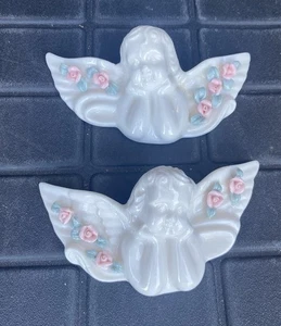 Pair Of  Vintage Porcelain Angels With Capodimonte Flowers Great Cond.  - Picture 1 of 12