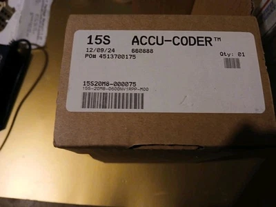 Codificador de eje incremental Accu-Coder P/N 15S-20M8-600NV1RPP-M00PP Foto 1 de 4