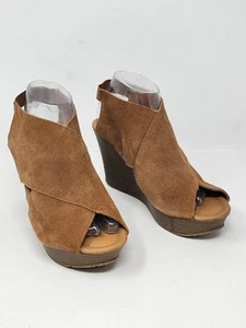 Kenneth Cole Reaction Sandals Womens 8 Good Sole Wedge Slingback Camel Tan Suede - Picture 1 of 13